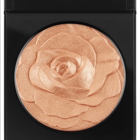 MAC Cosmetics Other - ✨✨✨MAC X SELENA LE POWDER NIB✨✨✨